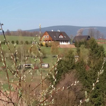 Apartman V Chaloupce Na Vrsku Bernsdorf Eksteriør bilde