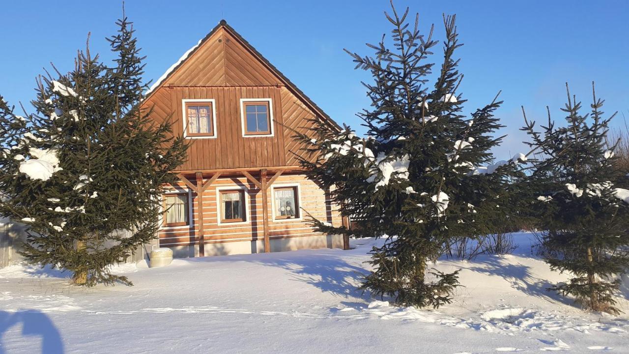Apartman V Chaloupce Na Vrsku Bernsdorf Eksteriør bilde